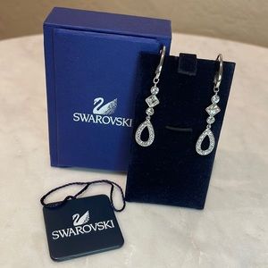 Swarovski drop crystal earrings NWT
